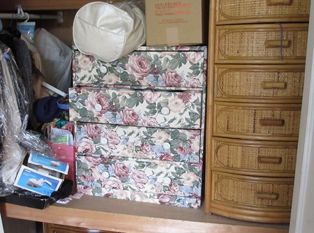 押し入れ内の遺品